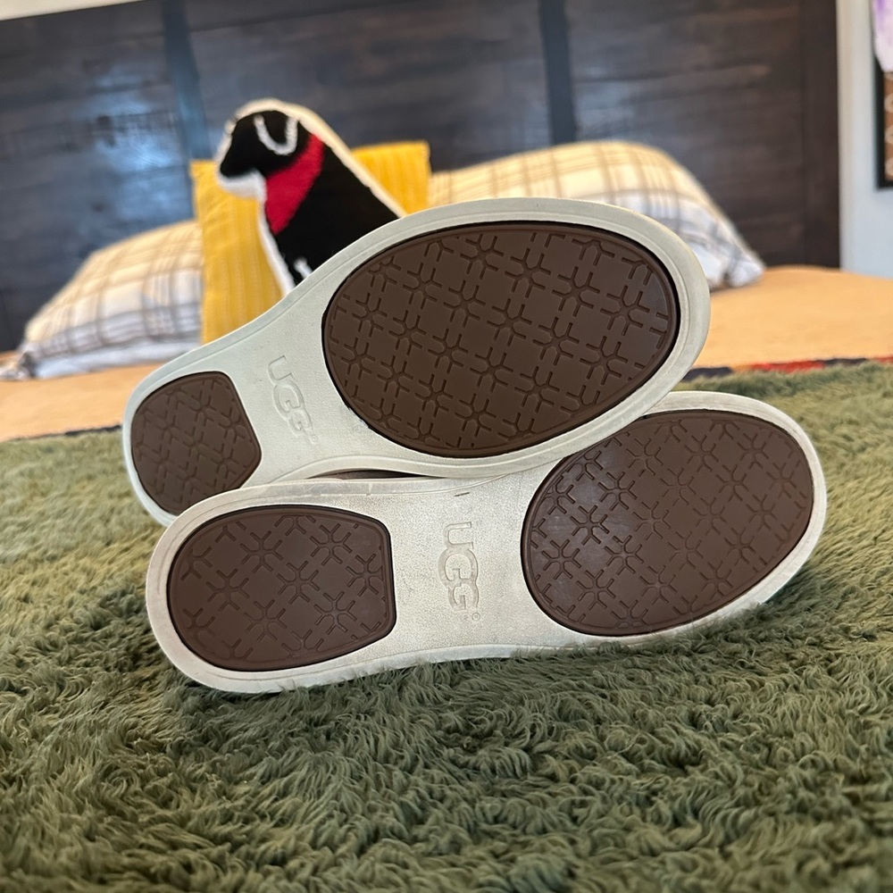 UGG Women’s Tomi Sneakers - Picture 8 of 10